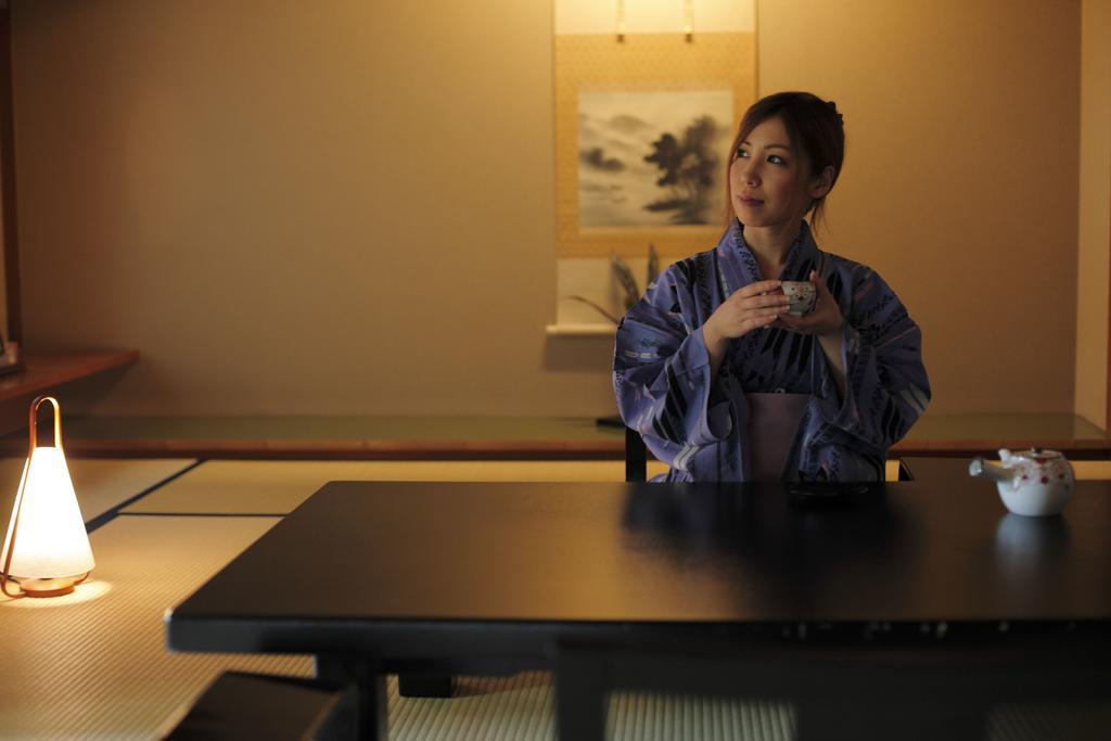 Onishiya Suishoen Toyooka  Chambre photo